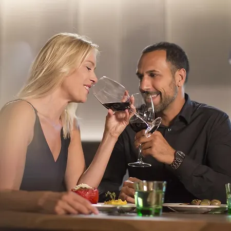 Szálloda Almhof Family Und Wellness 4*