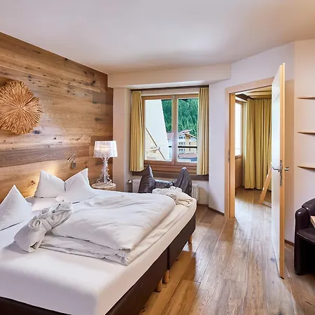 Almhof Family Und Wellness 4* גרלוס