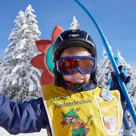 Szálloda Almhof Family Und Wellness 4*