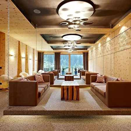 Almhof Family Und Wellness Отель 4*