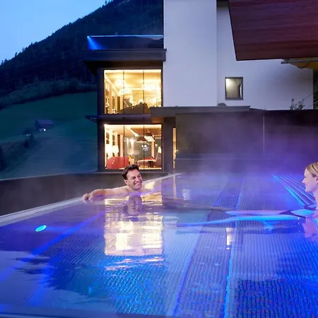 Almhof Family Und Wellness 4* Герлос