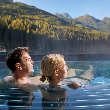 Almhof Family Und Wellness Герлос