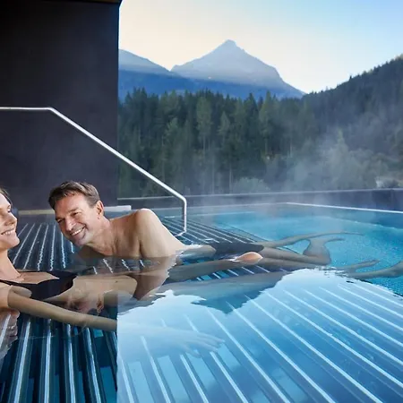 Almhof Family Und Wellness Герлос
