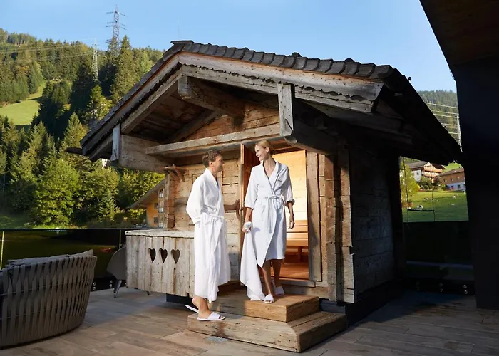 Hotel Almhof Family Und Wellness 4*